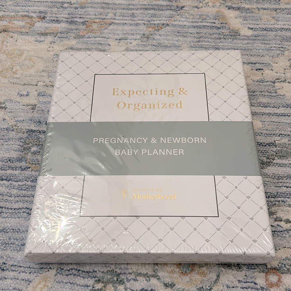 Brand New Never Used Pregnancy & Newborn Baby Planner
